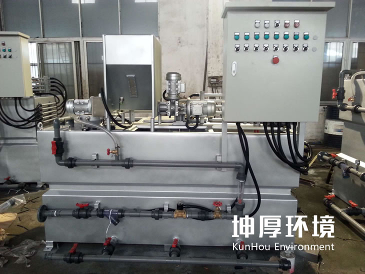 干粉投加机制作